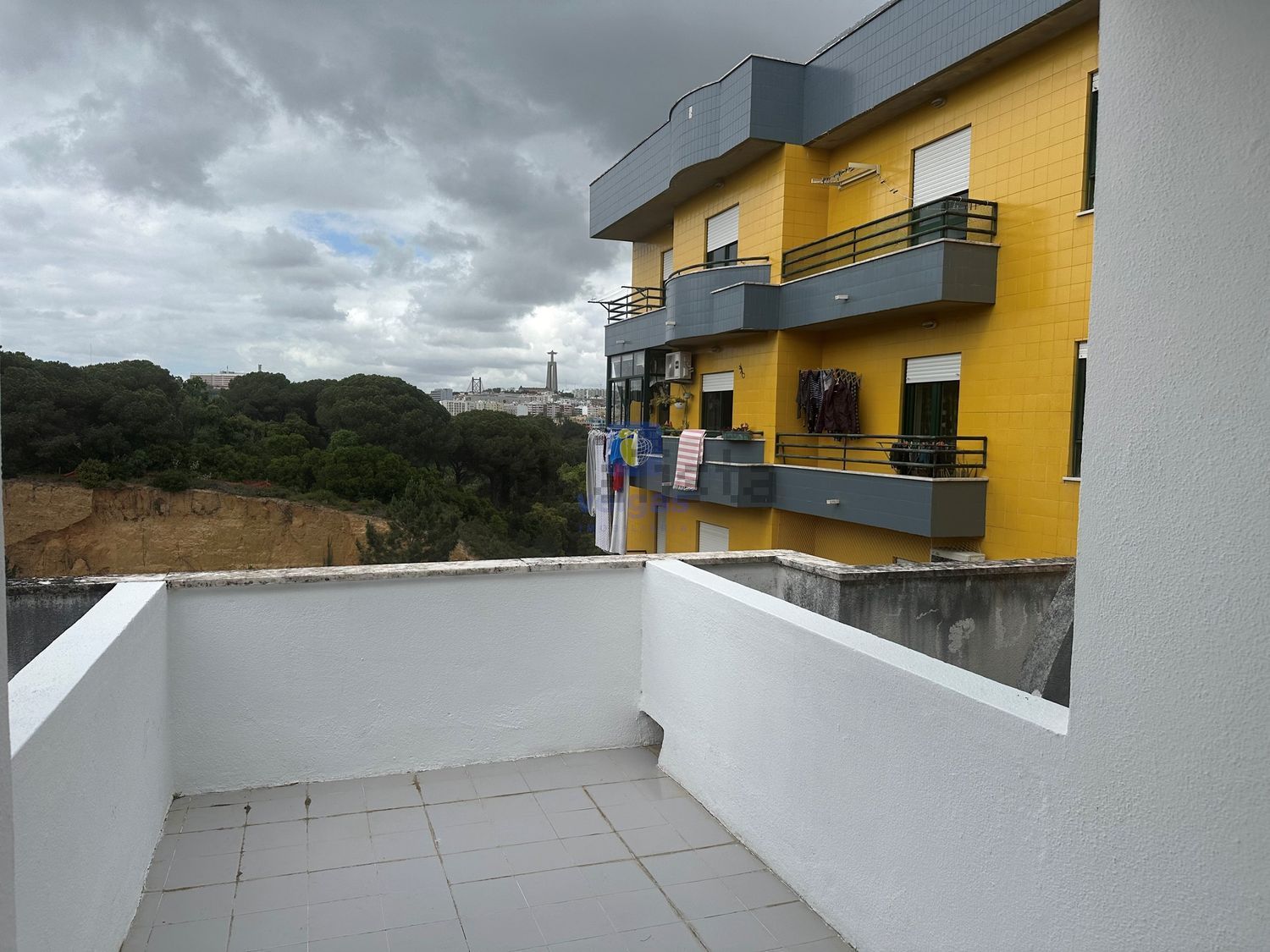 公寓 t3出售在Parque da Paz - Alfeite - 阳台
