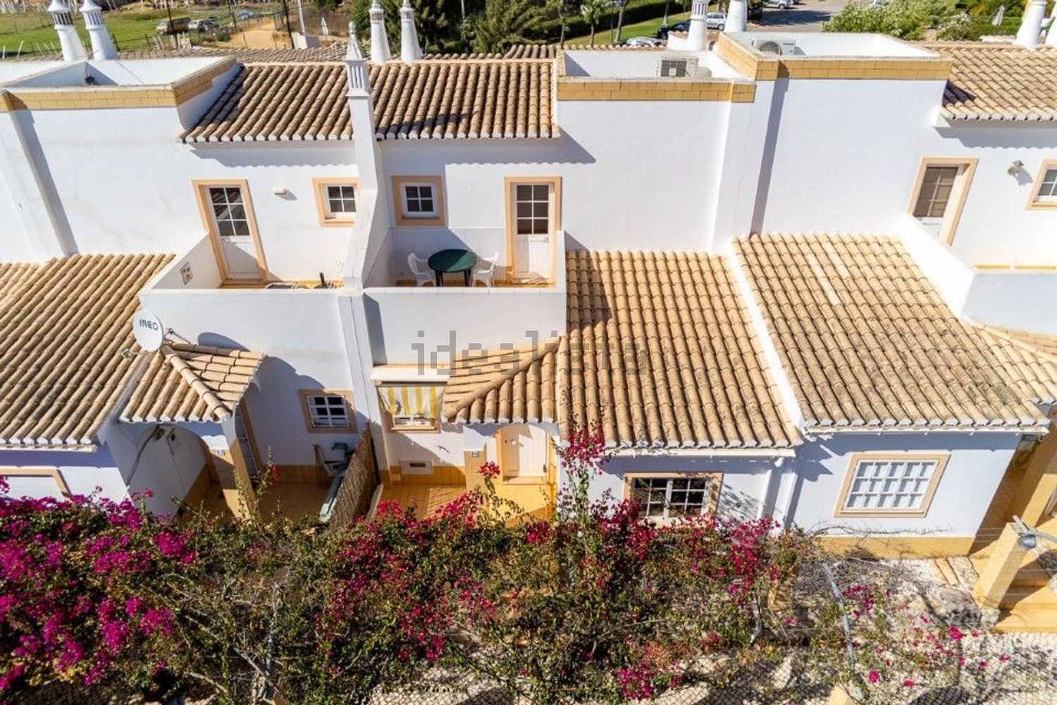 联排别墅出售在Estrada de Montes de Alvor s/n - 外立面