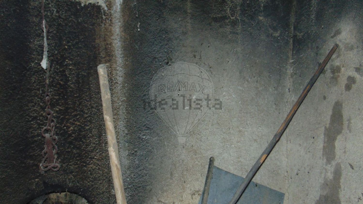 小楼房或独栋别墅出售在Rua do Chafariz - 照片