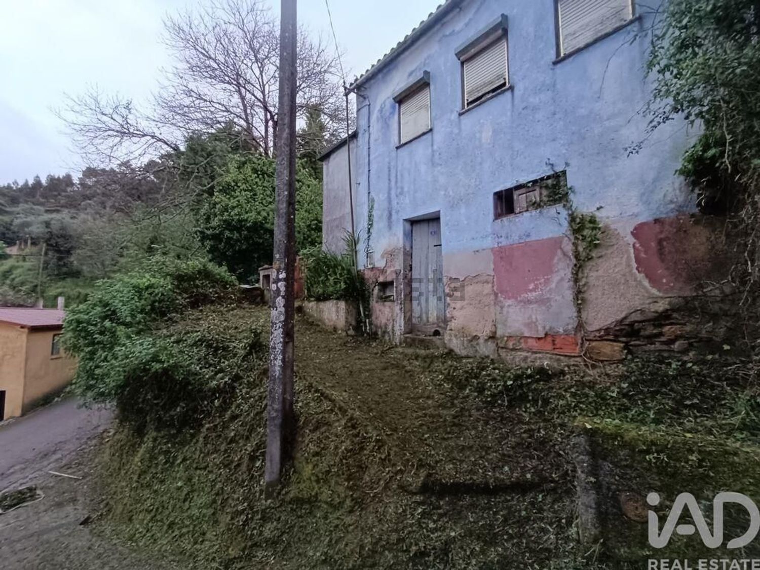 小楼房或独栋别墅出售在Torres do Mondego - 外立面