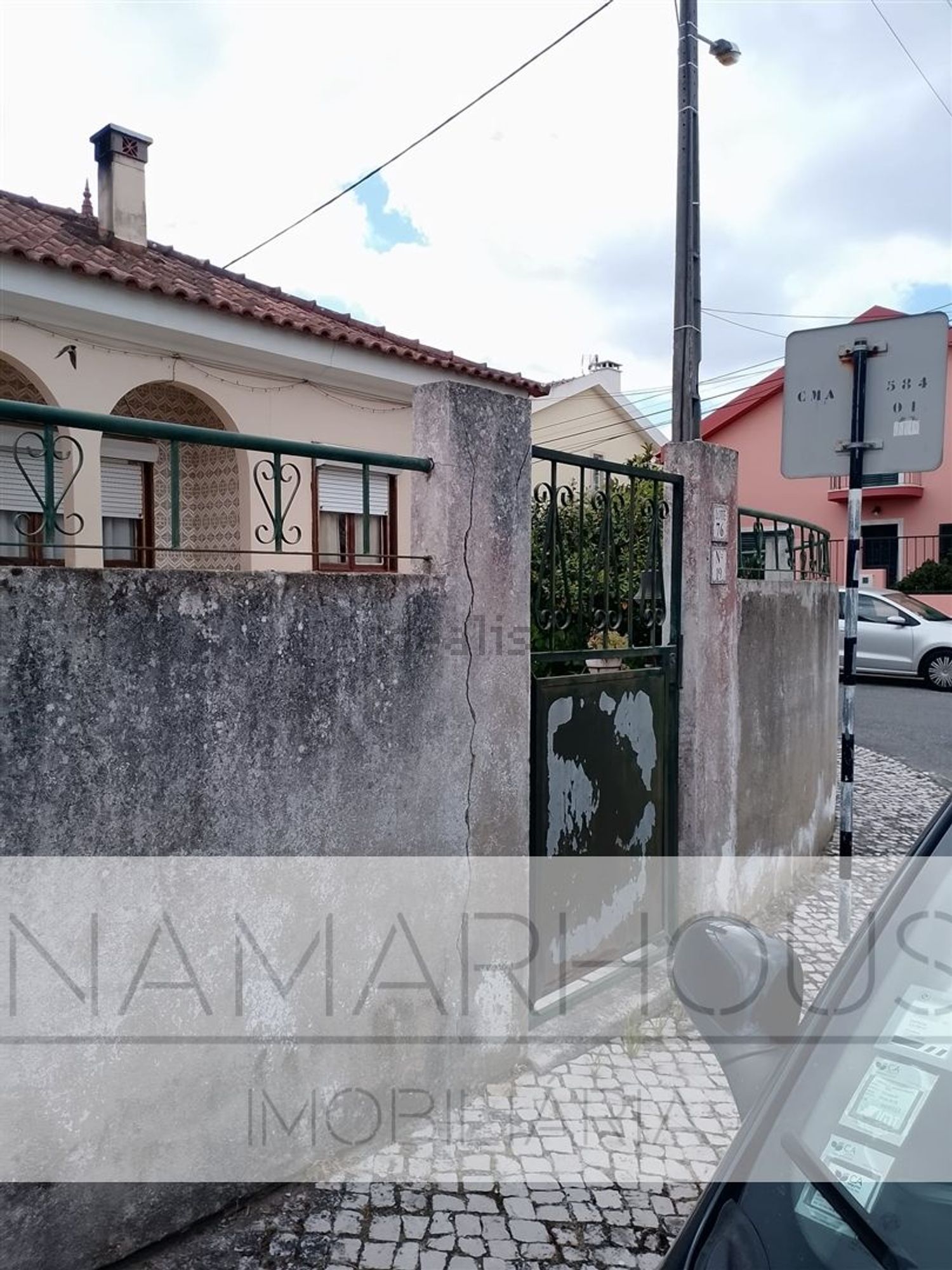 小楼房或独栋别墅出售在Rua dos Bons Amigos, 13 - 视线