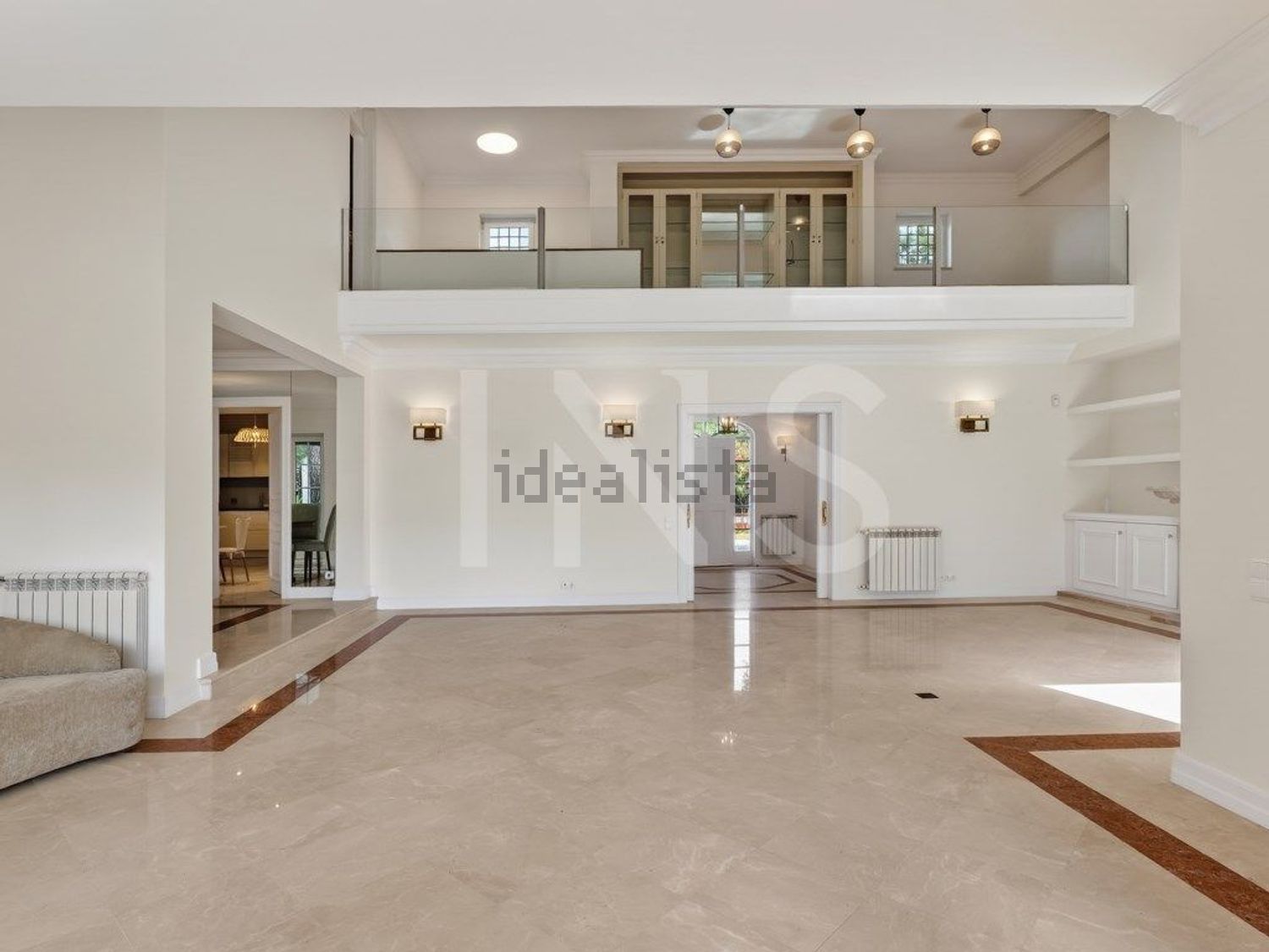 出租小楼房或独栋别墅在Avenida Nossa Senhora do Cabo - 客厅