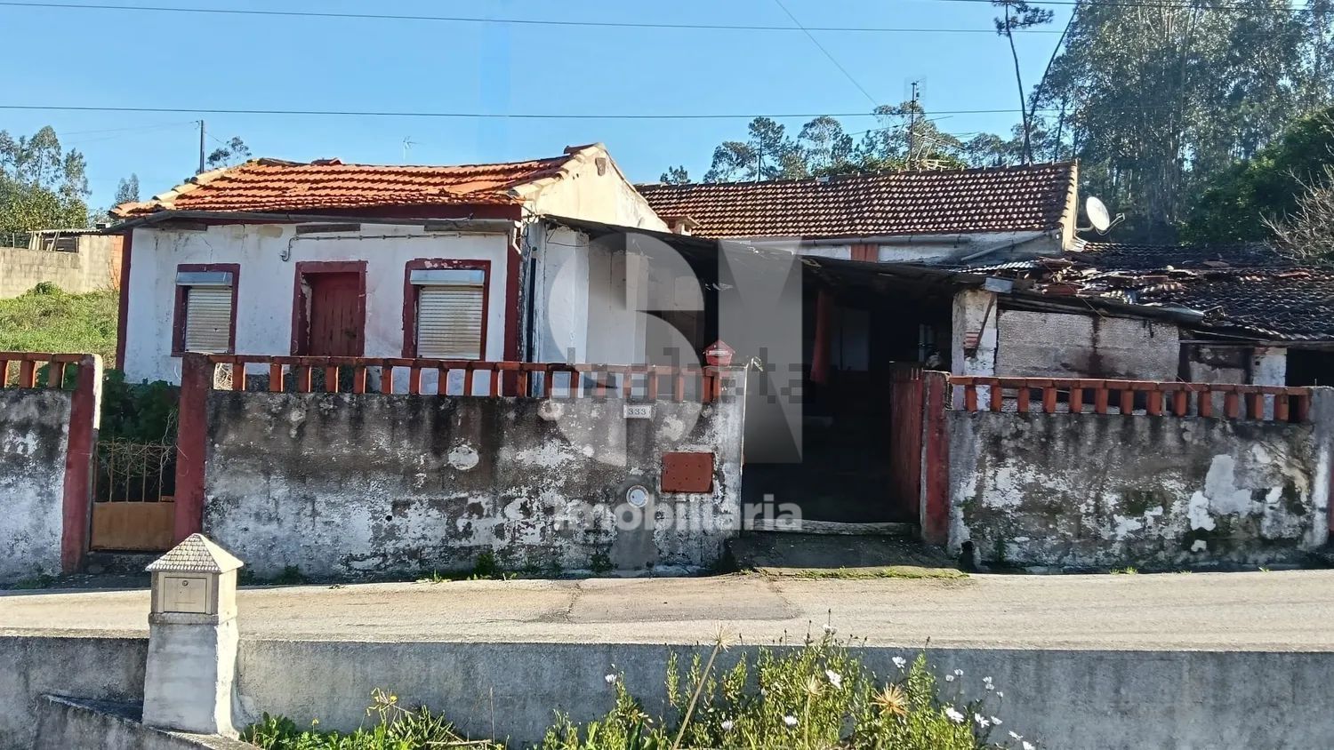农庄出售在Rua do Casal da Bemposta - 外立面