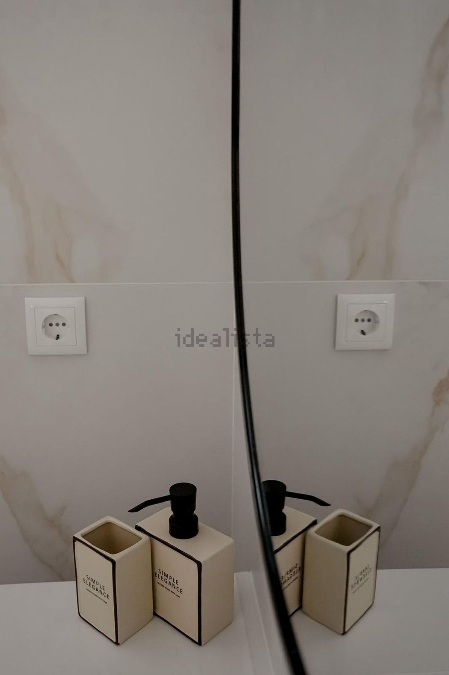 出租房间在Rua Central, 326 - 照片