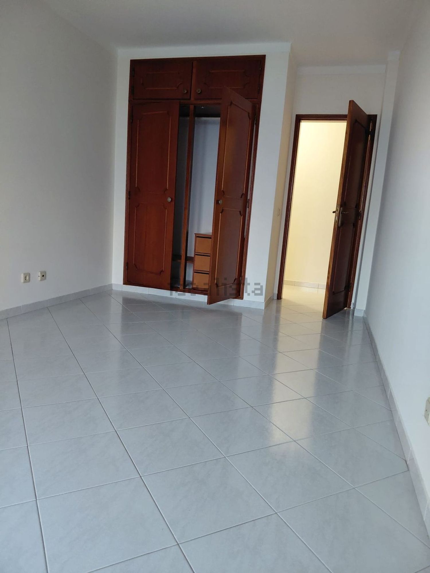 出租公寓 t2在Rua Frederico Lecor, 51 - 过道