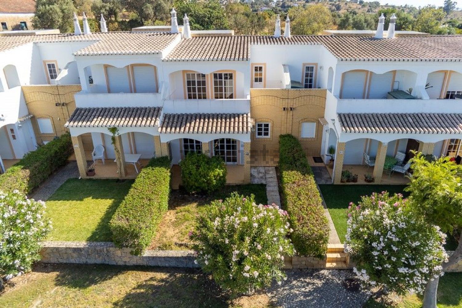 联排别墅出售在Estrada de Montes de Alvor s/n - 外立面