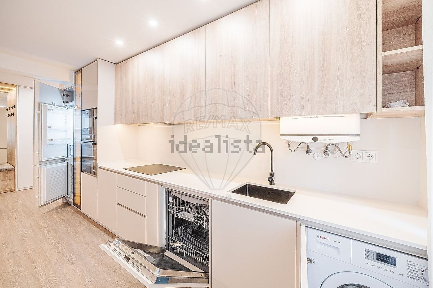 公寓 t1出售在Rua Alberto Costa Pereira - 厨房