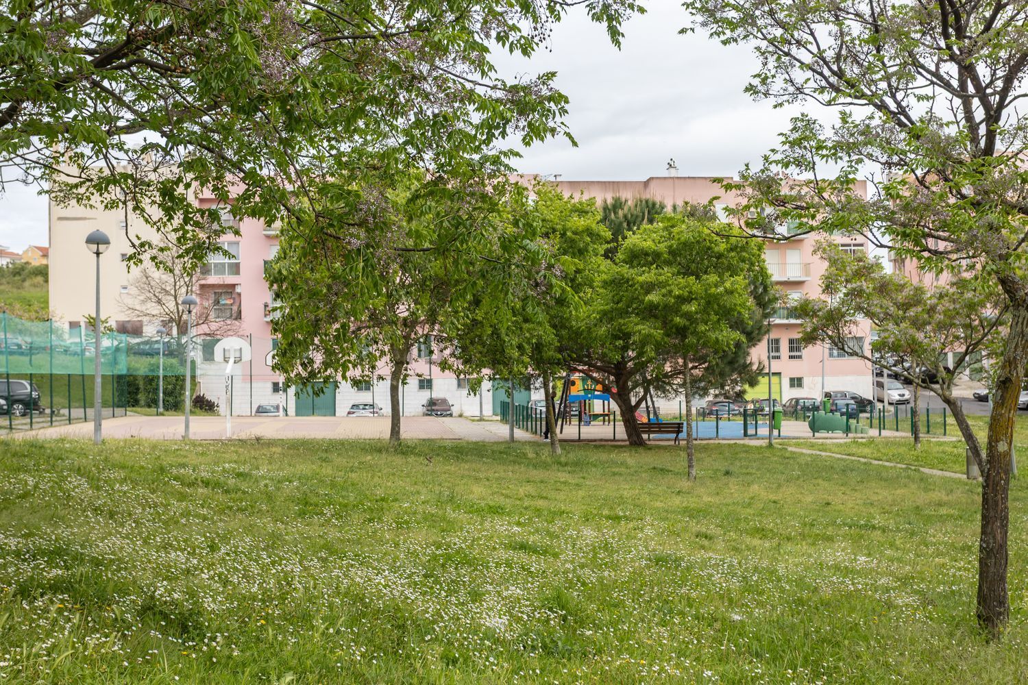 公寓 t3出售在Rua Pero Vaz de Caminha - 花园