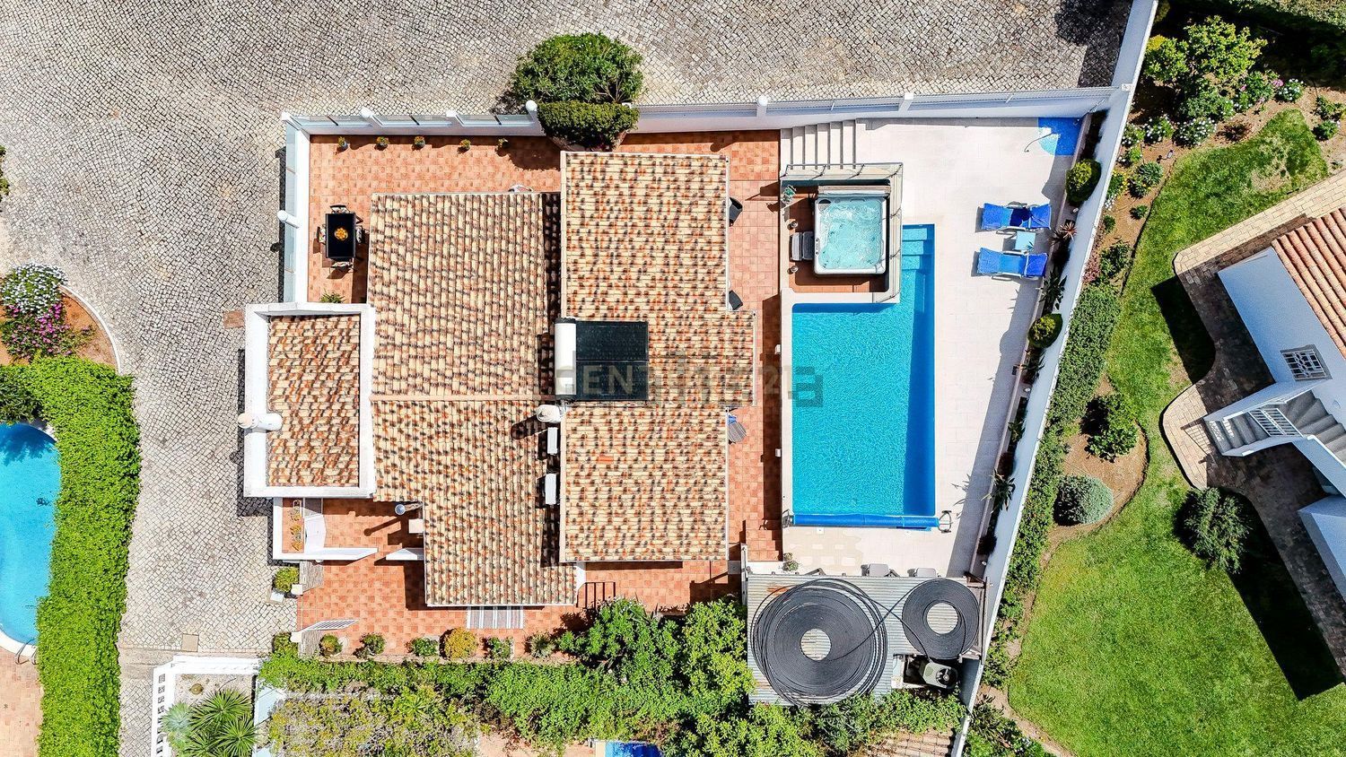 小楼房或独栋别墅出售在Rua do Monte, 38 - 照片