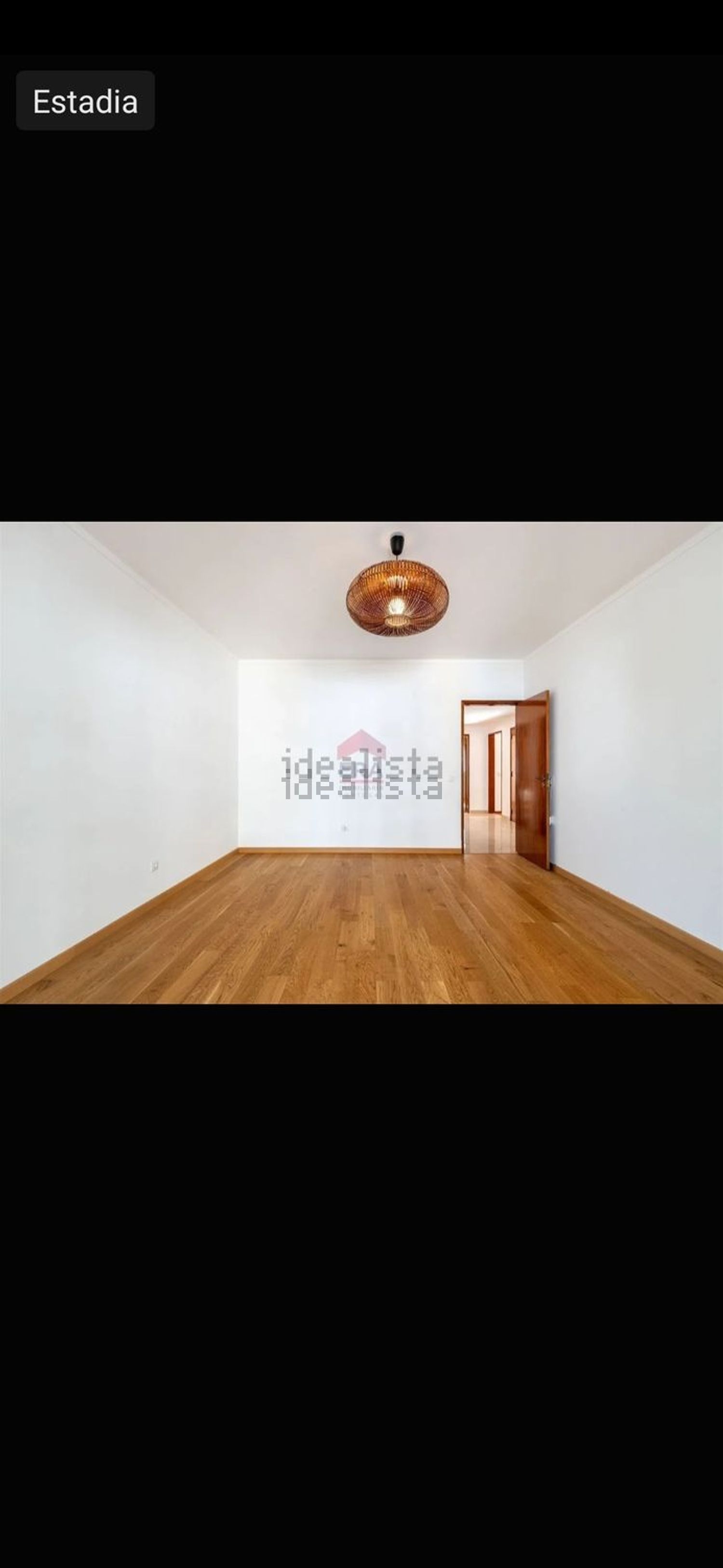 出租房间在Rua Professor Alberto Uva, 22 - 居住