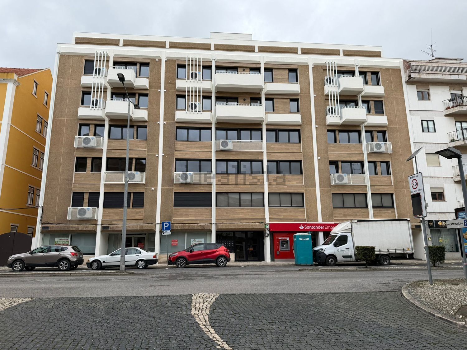出租公寓 t2在Avenida 5 de Outubro, 9 - 外立面