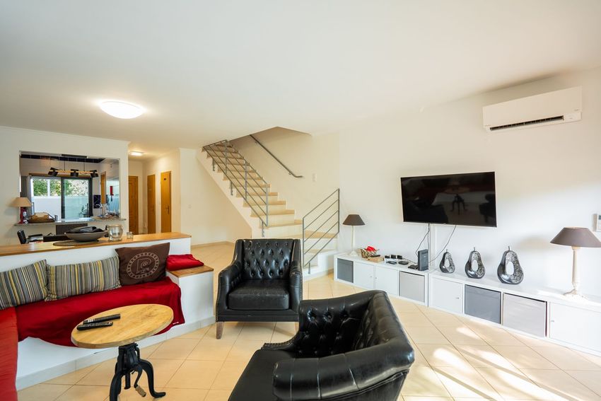 出租联排别墅在Caminho do Pontão