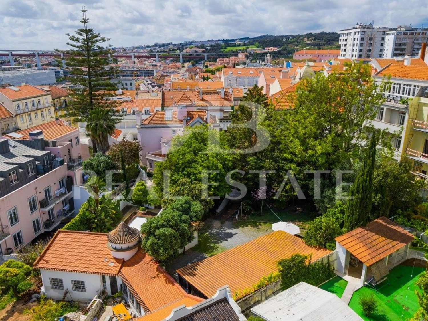 出租公寓 t2在Rua Ribeiro Sanches, 19 - 游泳池