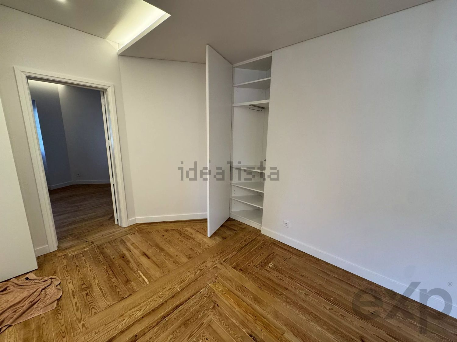 出租公寓 t3在Rua Conde das Alcáçovas, 17 - 居住
