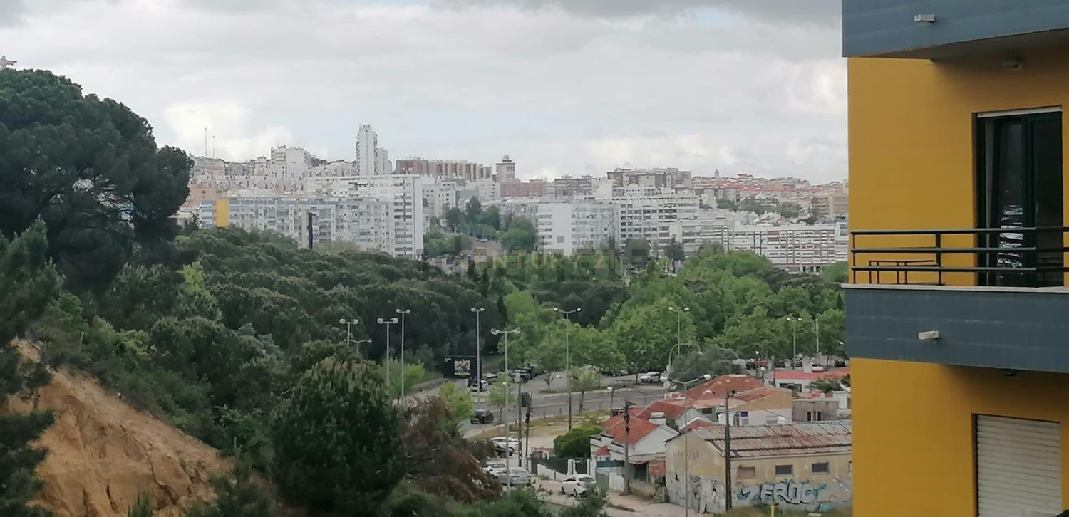 公寓 t3出售在Avenida Arsenal do Alfeite, 56 - 视线