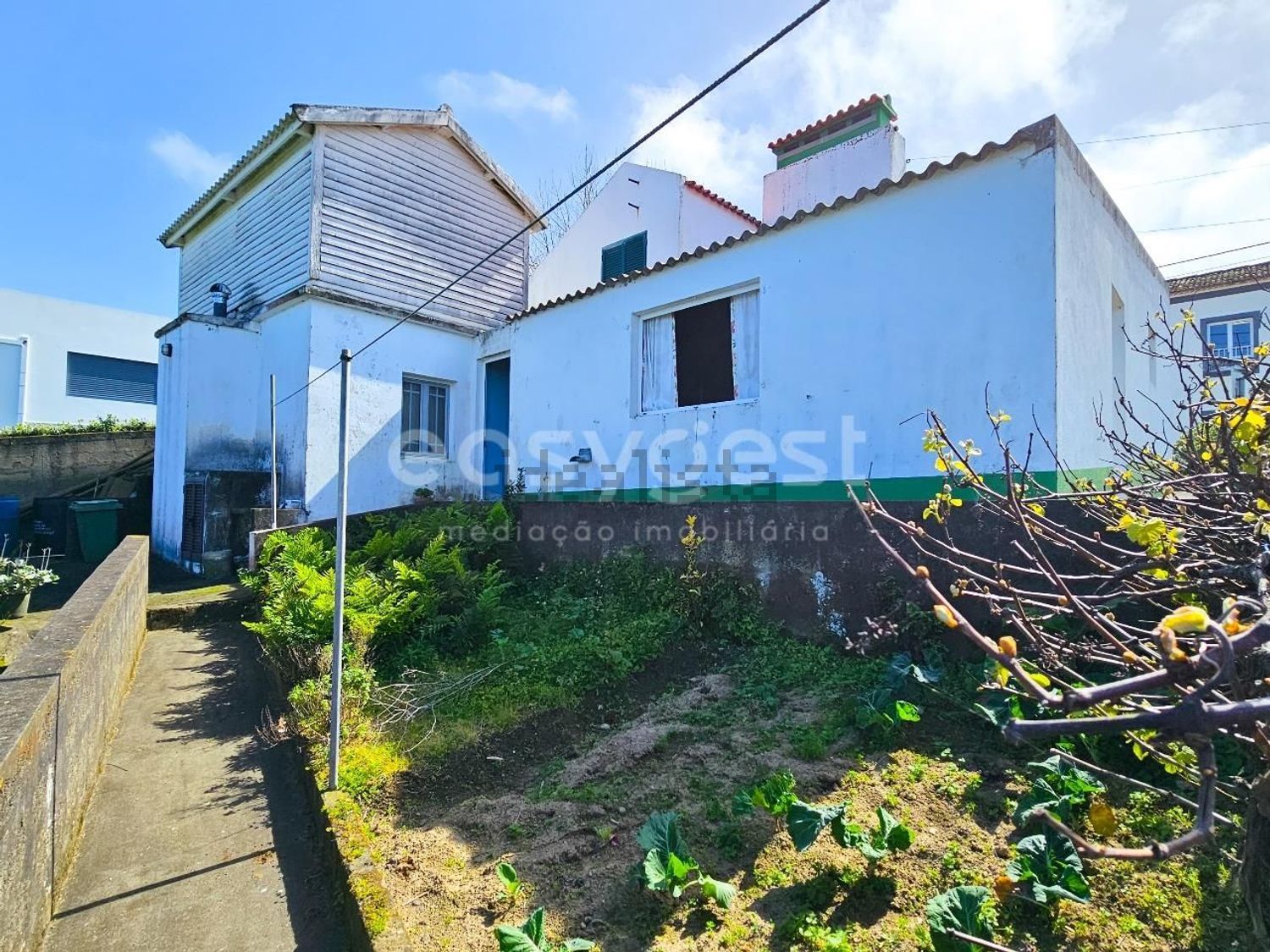 双拼别墅出售在Ponta Delgada (São Sebastião) - 外立面
