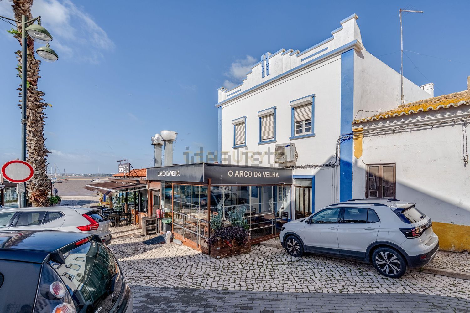 小楼房或独栋别墅出售在Largo da Ribeira, 7 - 视线