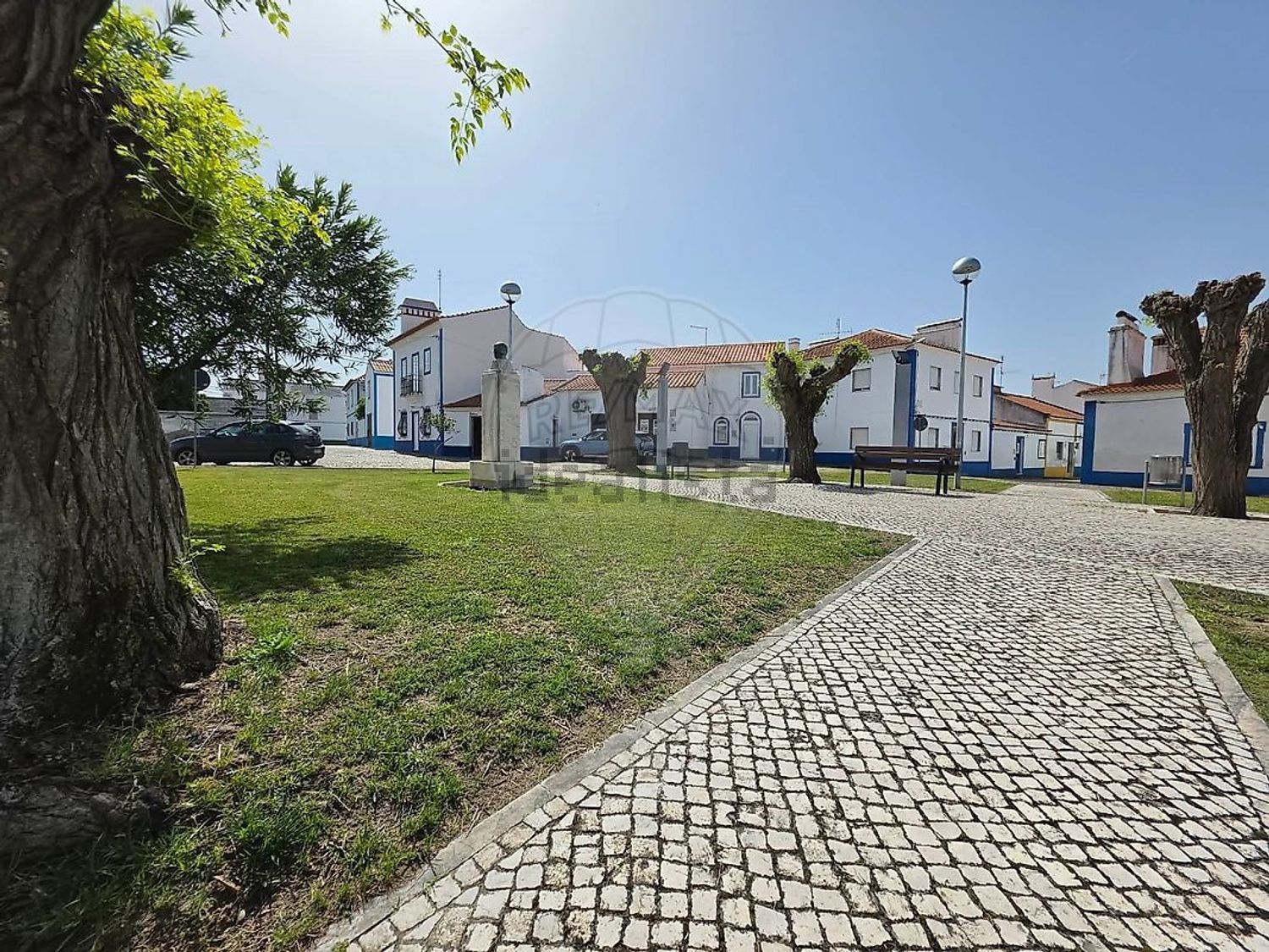 小楼房或独栋别墅出售在Rua Consiglieri Pedroso - 外立面