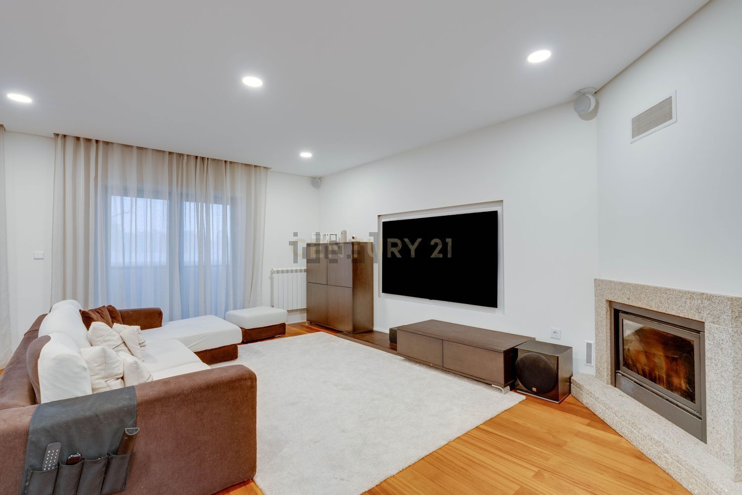 小楼房或独栋别墅出售Urbanizacao Domingos Capela, 108 - 客厅