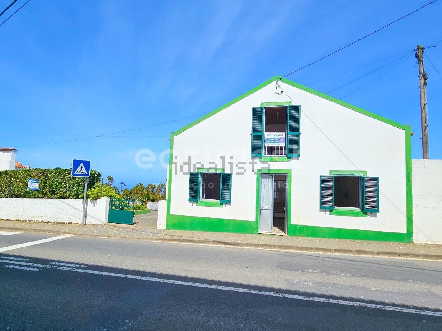 双拼别墅出售在Ponta Delgada (São Sebastião) - 外立面