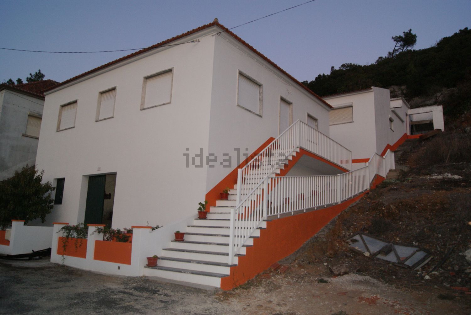 小楼房或独栋别墅出售在Rua da Bela Vista s/n - 外立面