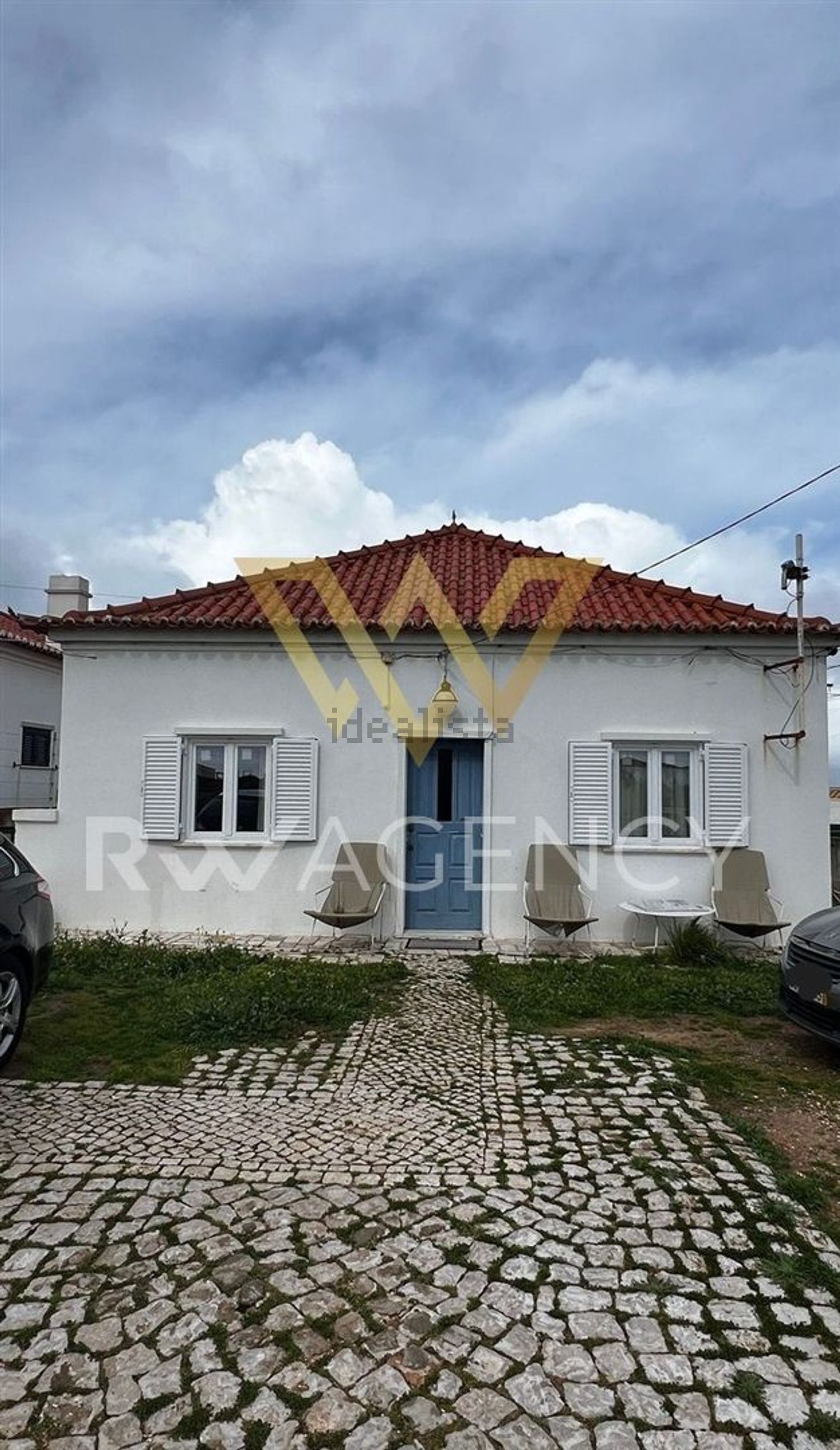 小楼房或独栋别墅出售在Sagres - 视线
