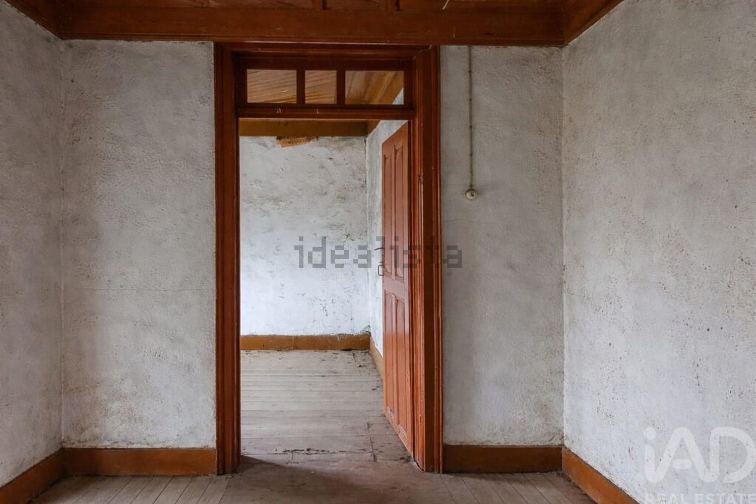 小楼房或独栋别墅出售在Castelo Branco - 过道