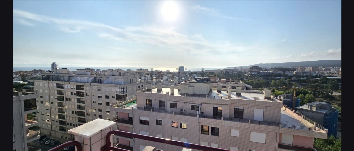出租公寓 t2在Avenida Doutor Joaquim de Carvalho, 1 - 阳台