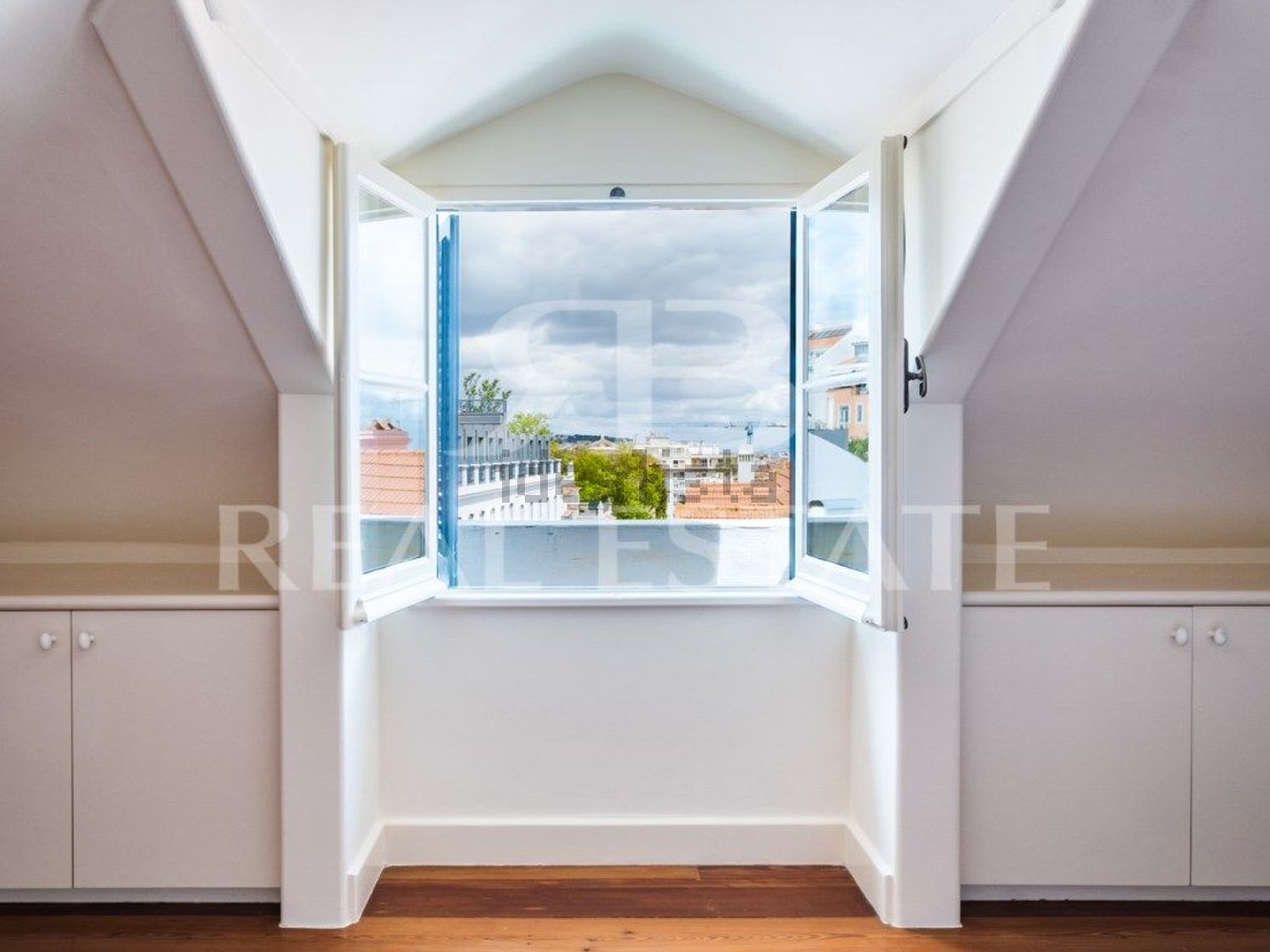 出租公寓 t2在Rua Ribeiro Sanches, 19 - 照片