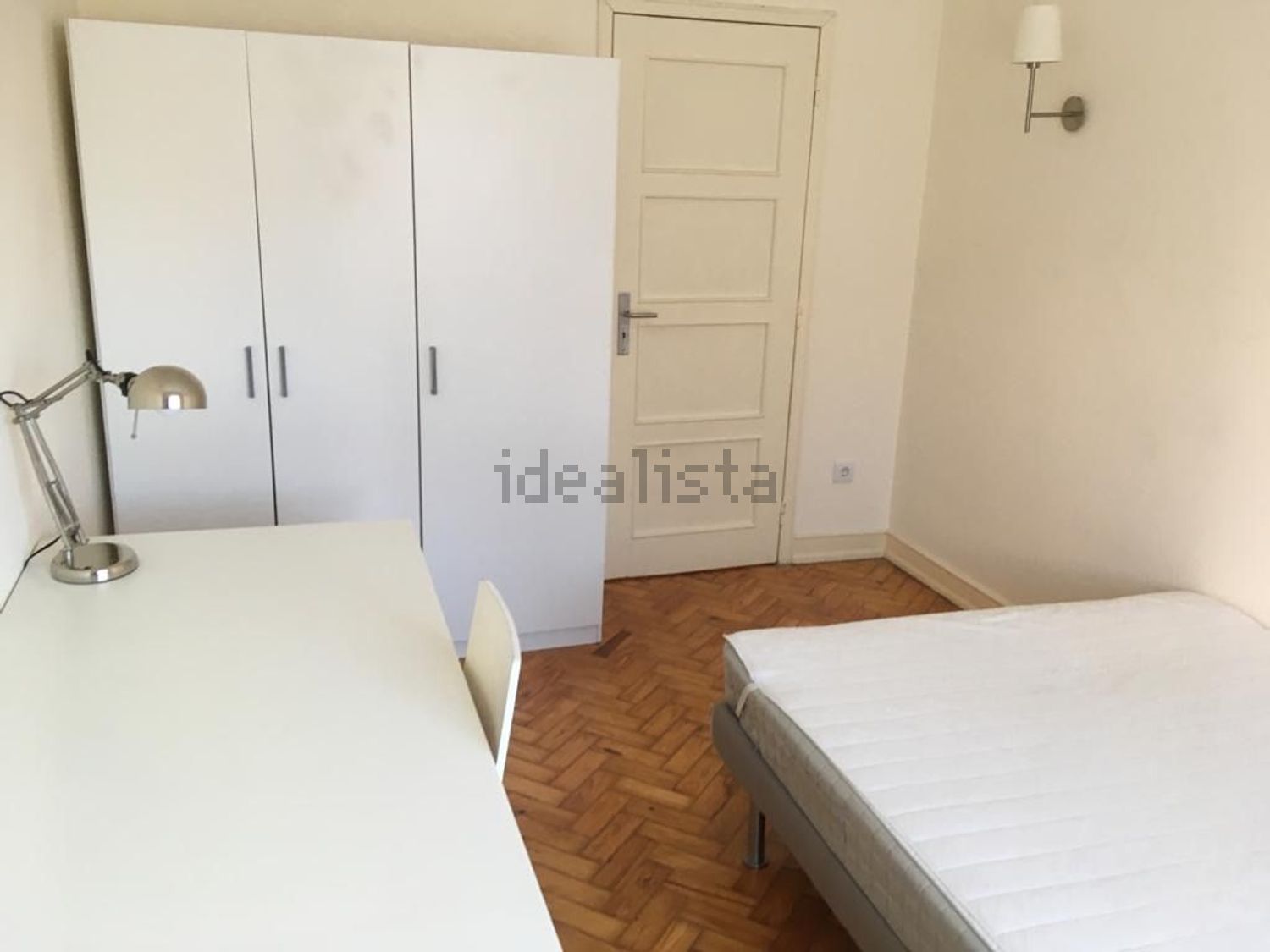 出租房间在Avenida João XXI, 27 a - 卧室