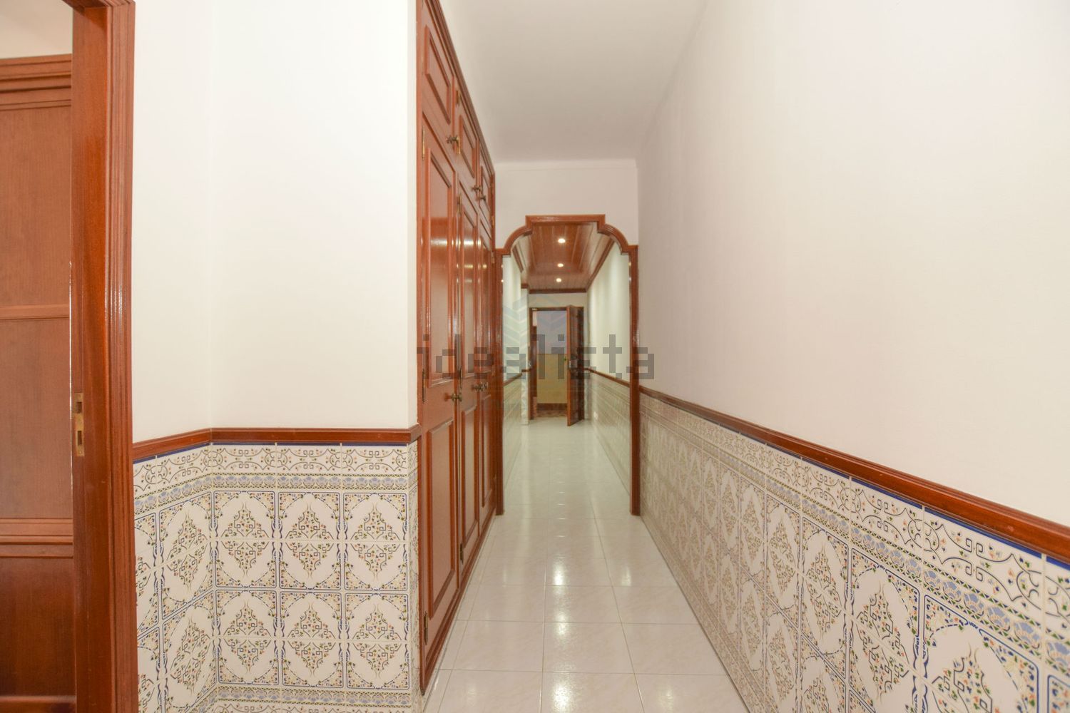 出租公寓 t2在Avenida Municipio Ribeira Grande, 161 - 前厅