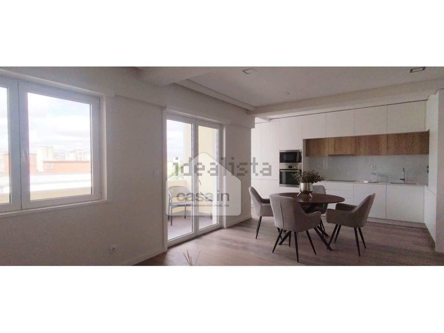公寓 t3出售在Bairro de Santa Cruz - 客厅