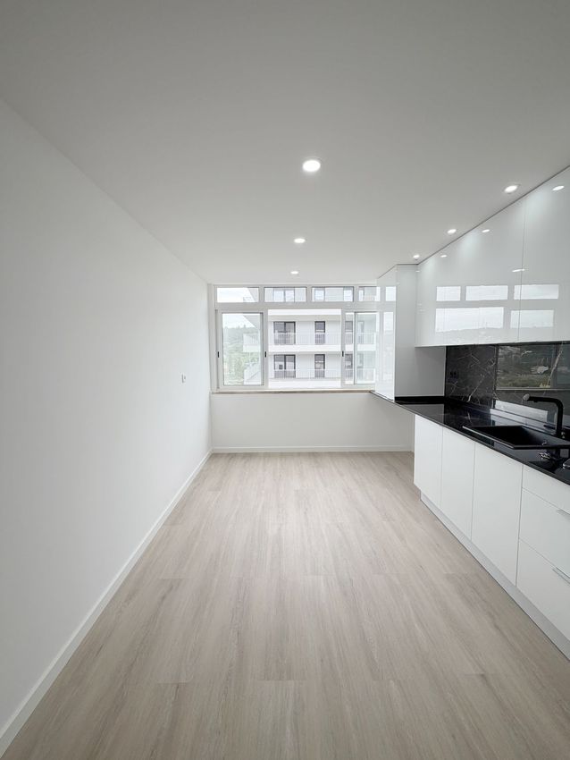 公寓 t3出售在Avenida Dom Dinis, 100