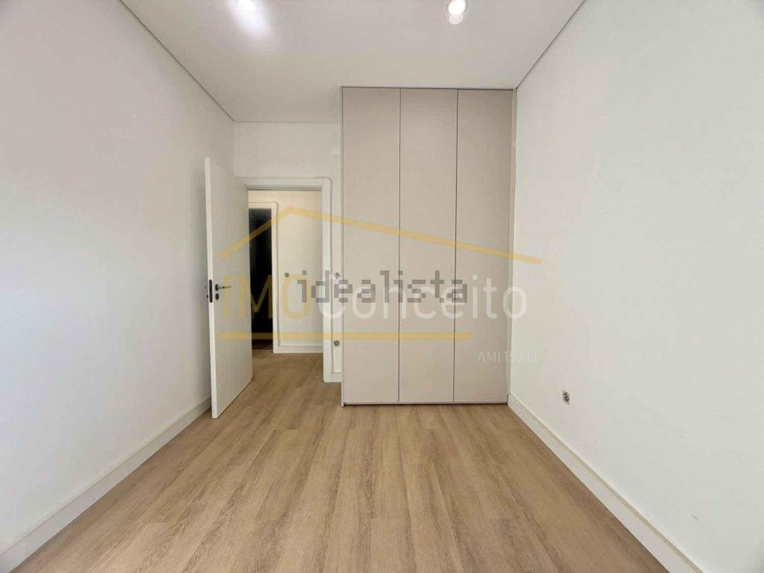 公寓 t3出售在Rua António Gomes de Oliveira, 2 - 居住