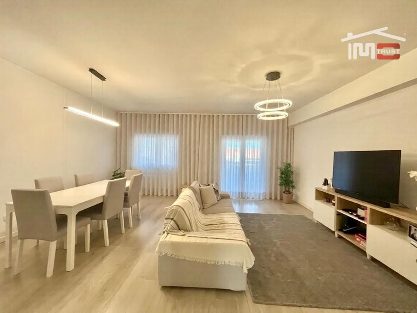 出租公寓 t3在Centro do Montijo