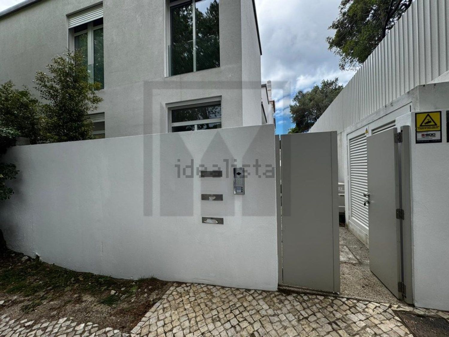 出租小楼房或独栋别墅在Centro do Estoril - 外立面
