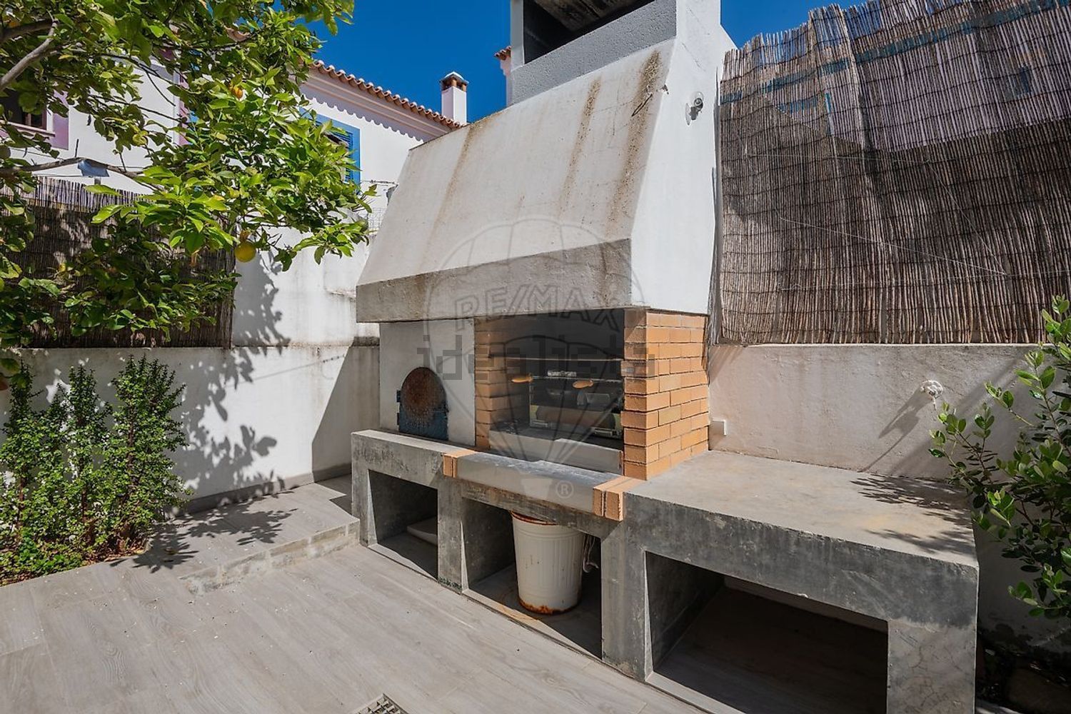 小楼房或独栋别墅出售在Vila Nova de Milfontes - 照片