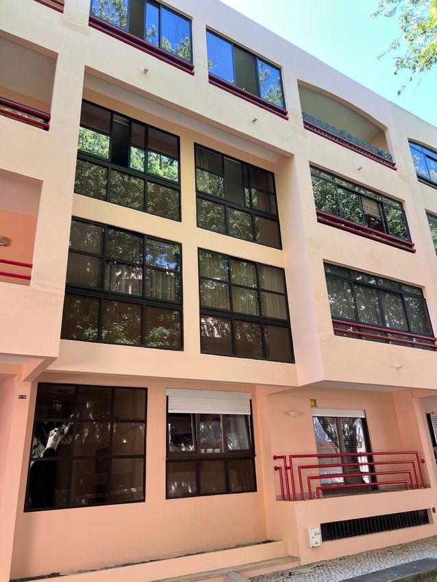 公寓 t2出售在Alameda da Guia, 156