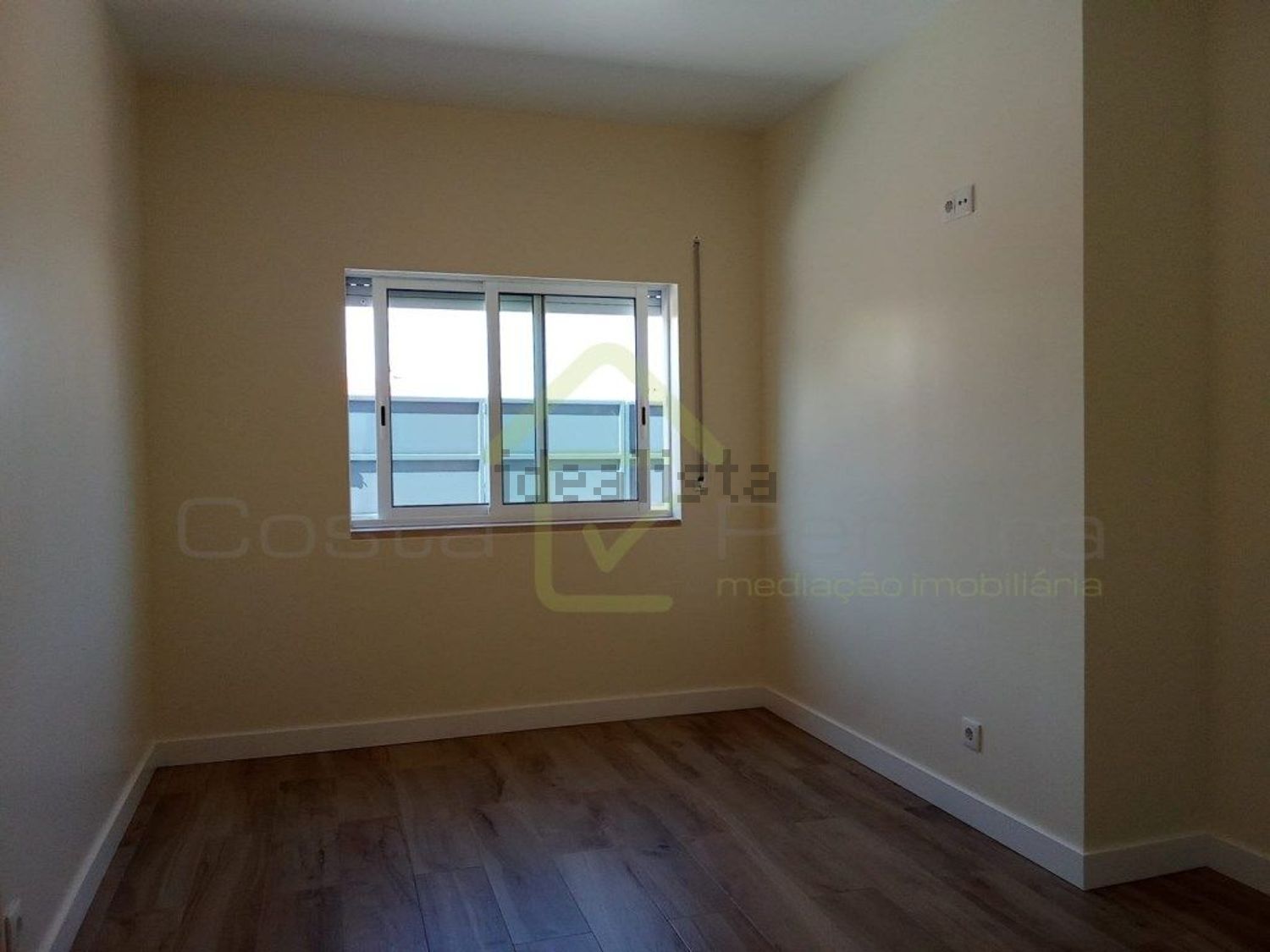 出租小楼房或独栋别墅在Póvoa de Penafirme - Santa Cruz - 卧室