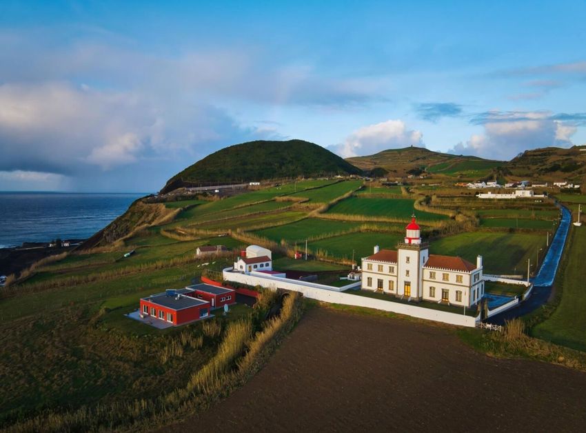 出租小楼房或独栋别墅在Rua do Farol, 16