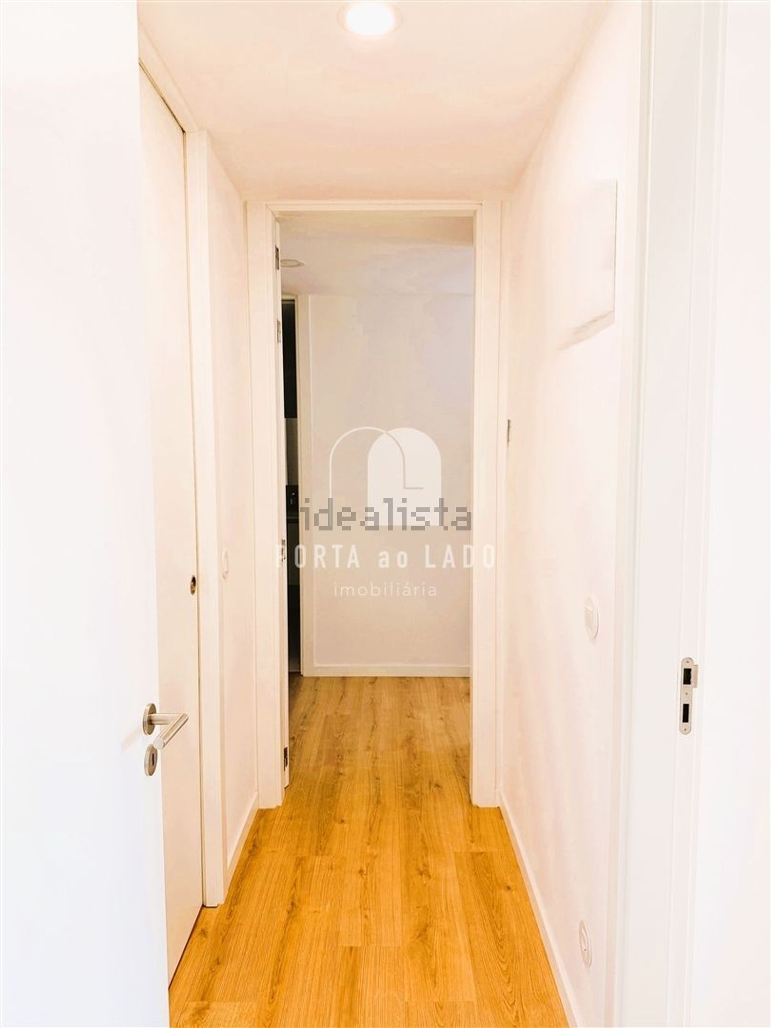 公寓 t2出售在Avenida 32, 138 - 前厅