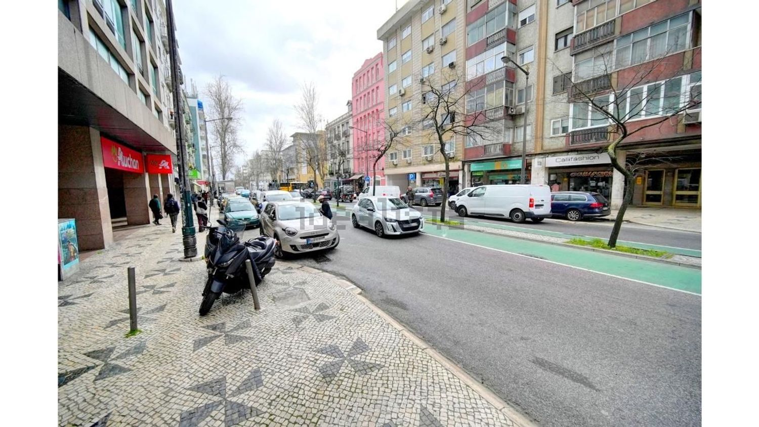 公寓 t1出售在Avenida Almirante Reis, 123 - 视线