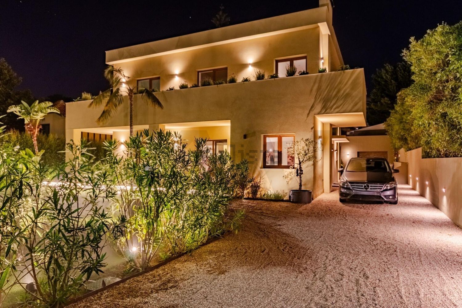 出租小楼房或别墅在Avenida Dom Nuno Álvares Pereira s/n - 外立面