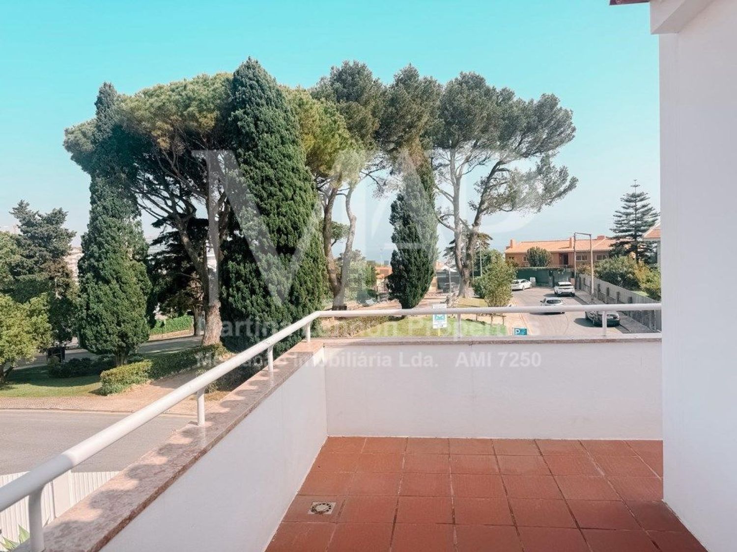 顶层公寓出售在Avenida Engenheiro António de Azevedo Coutinho, 27 - 阳台