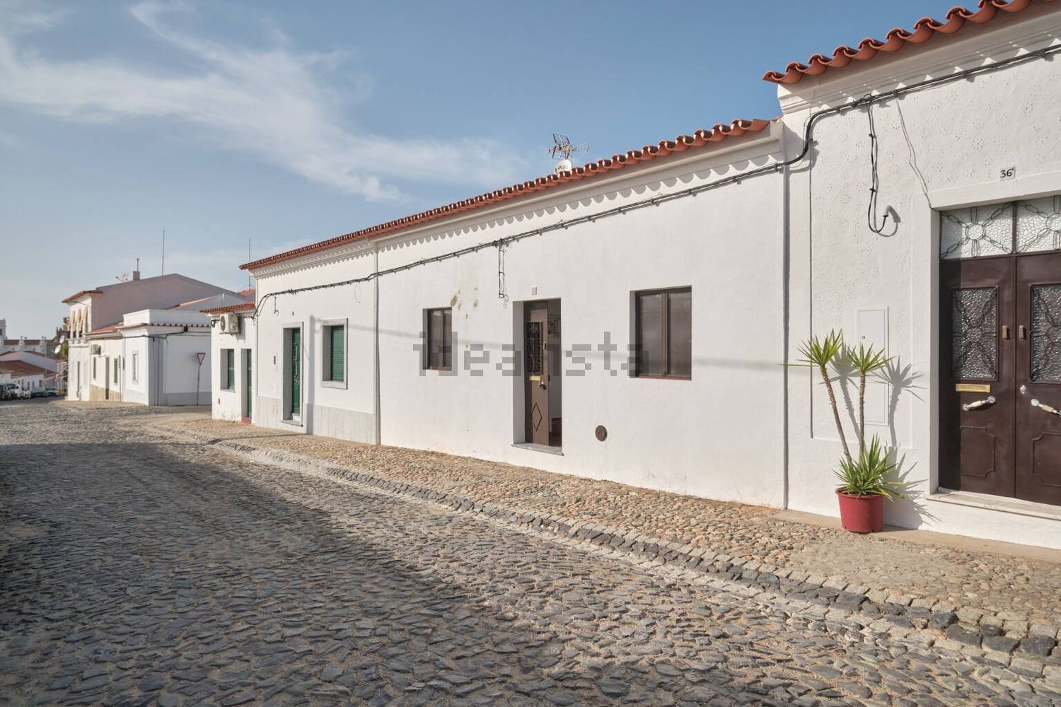小楼房或独栋别墅出售在Rua de São Sebastião, 38 - 外立面