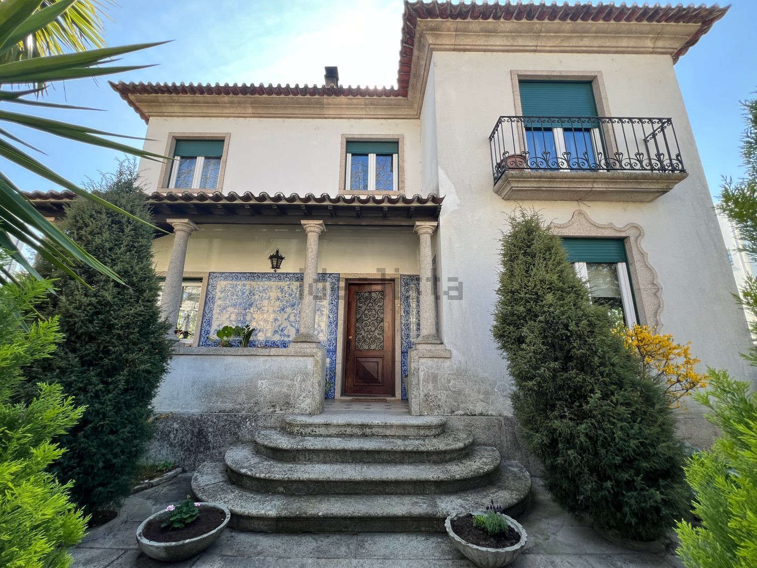 小楼房或独栋别墅出售在Vila Real - 外立面