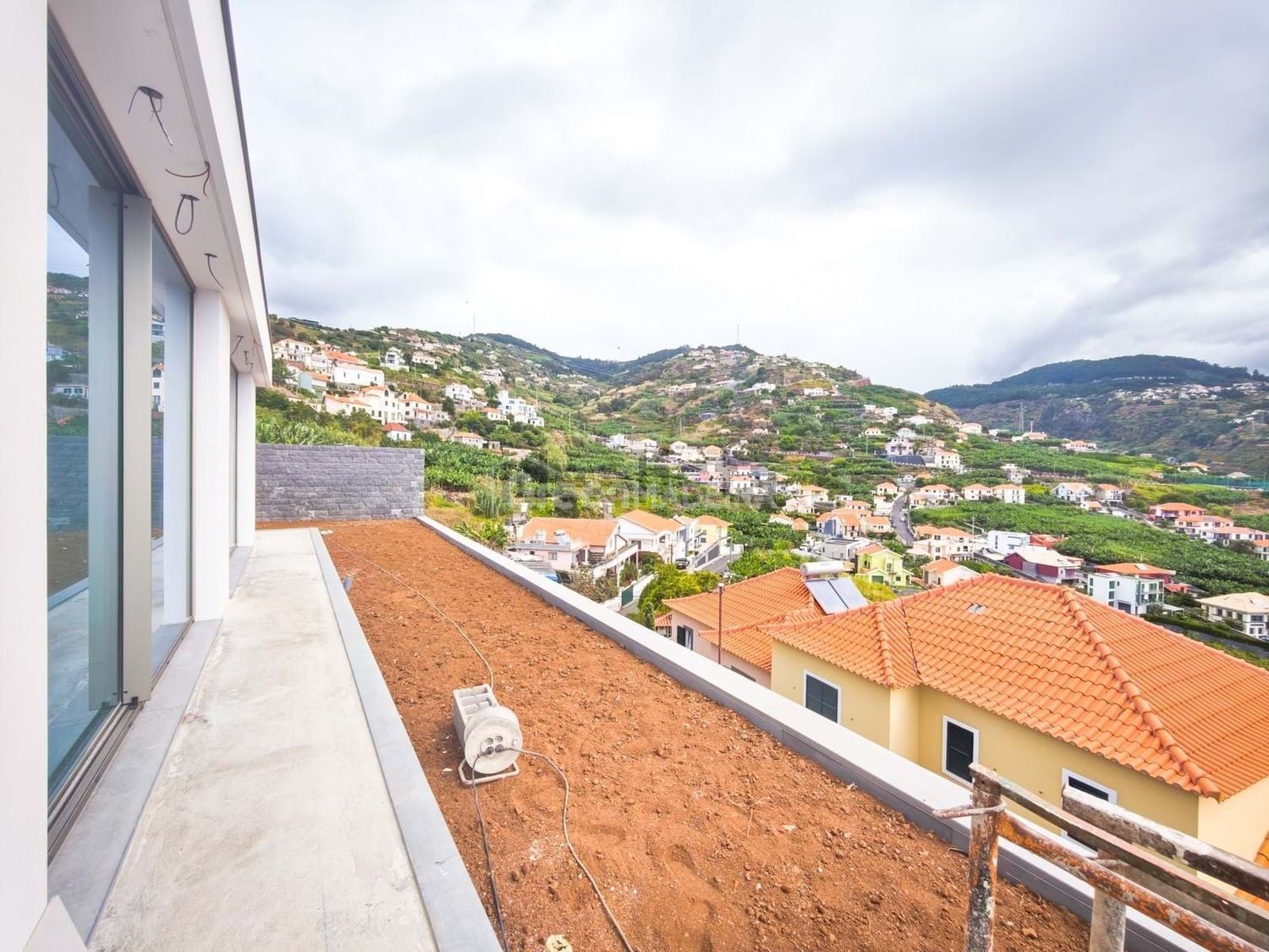 小楼房或别墅出售在Ribeira Brava - 照片
