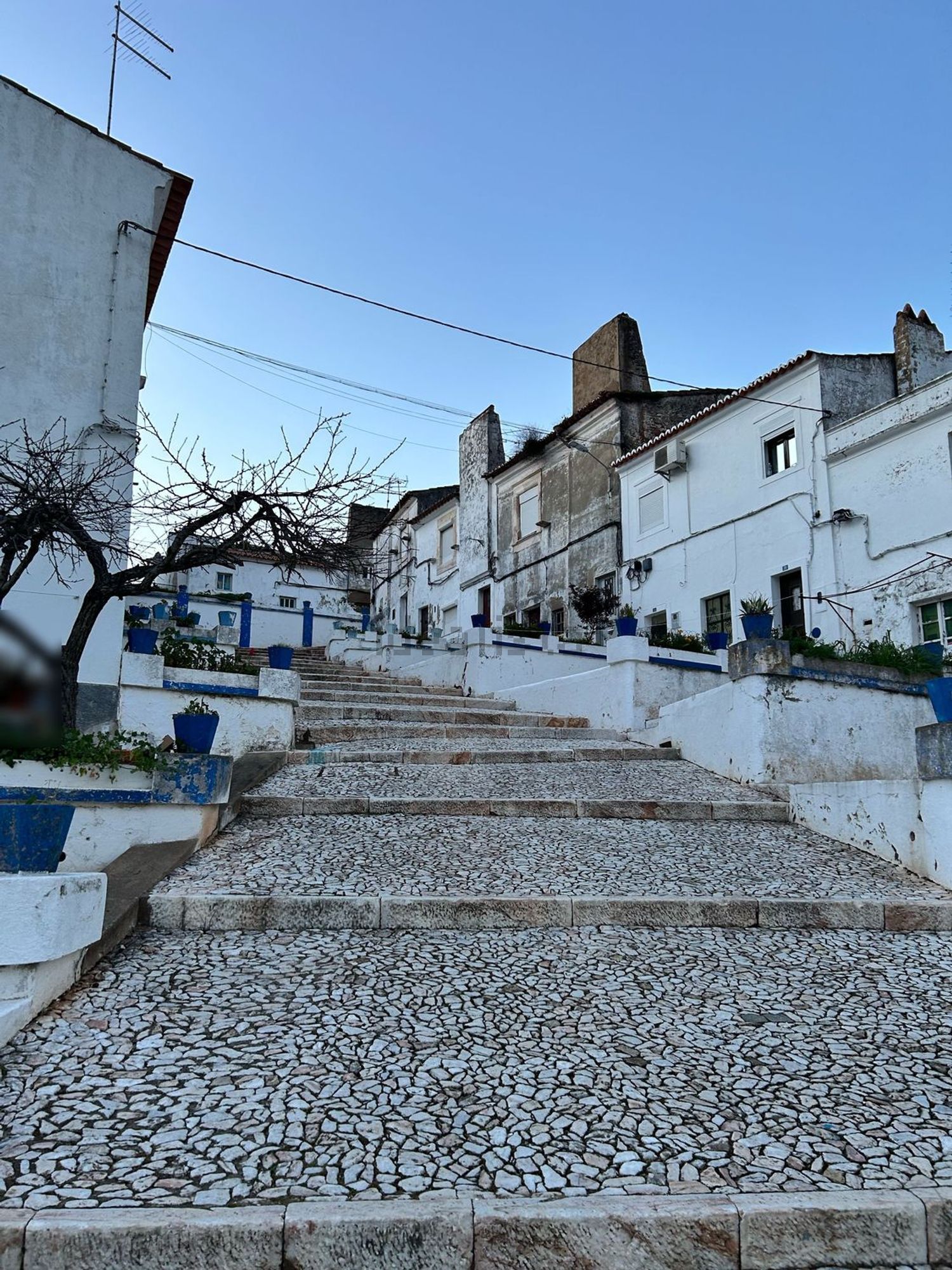 小镇楼房出售在Largo do Outeiro, 29 - 外立面