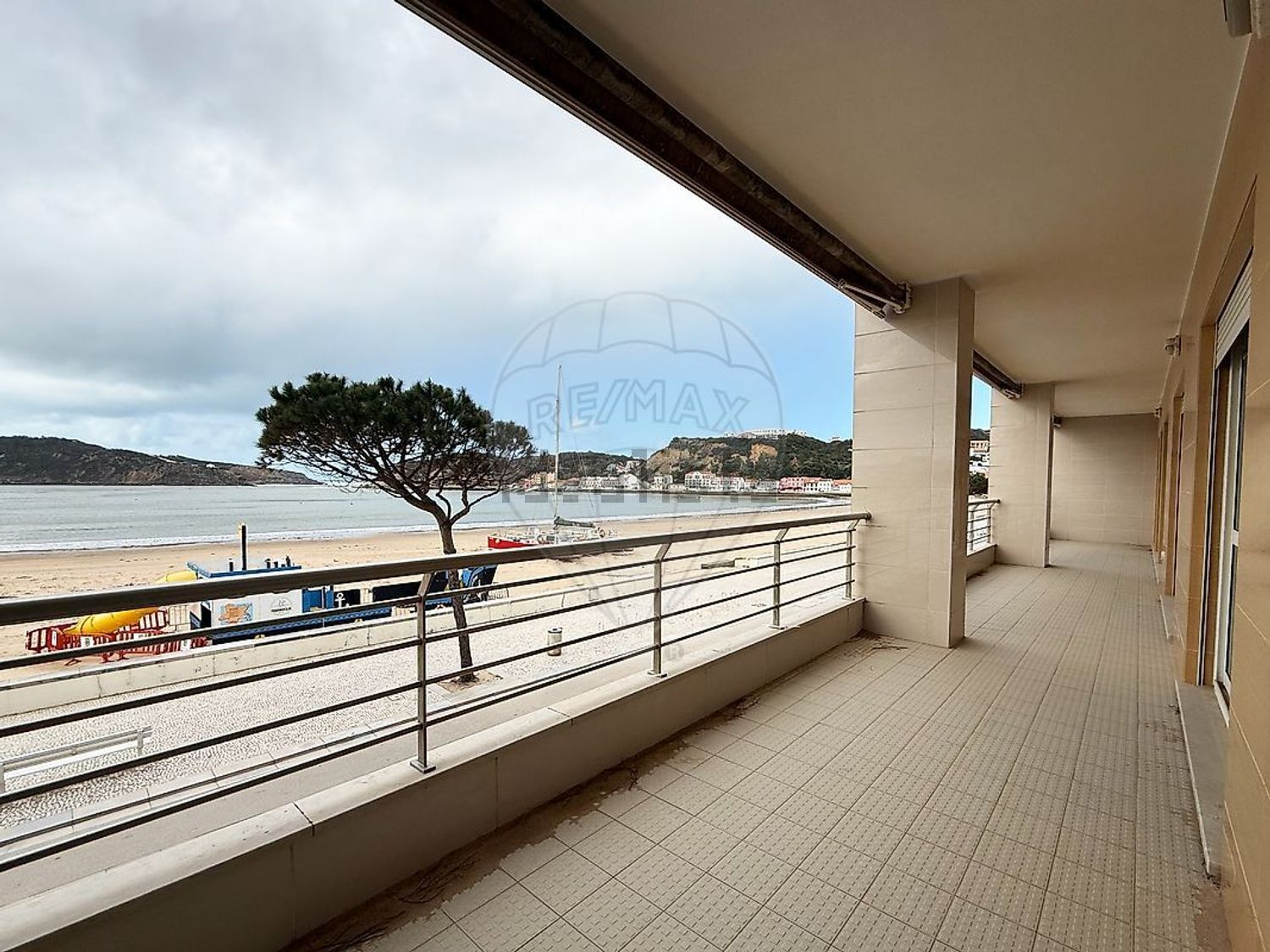 公寓 t3出售在Avenida Marginal - 阳台