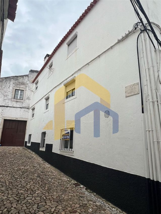 联排别墅出售在Santa Maria e Santo André